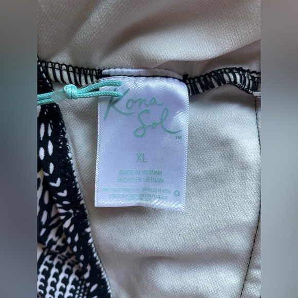 New Kona Sol Women Swimsuit Top Size XL - Picture 6 of 7